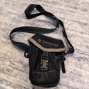 Samsonite Black and Gray Men's Belt Bag